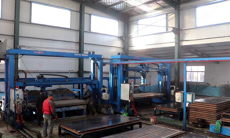 為什么機(jī)制漏糞板生產(chǎn)線一般都是配套的鋼制模具